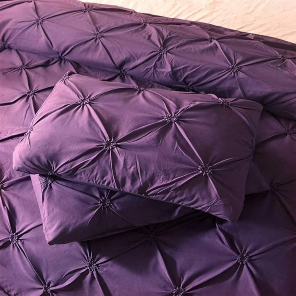 Amore Luxury Pinch Pleat Duvet Cover Set - Image 6