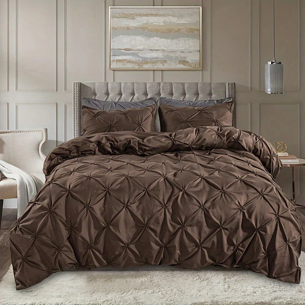 Amore Luxury Pinch Pleat Duvet Cover Set - Image 7