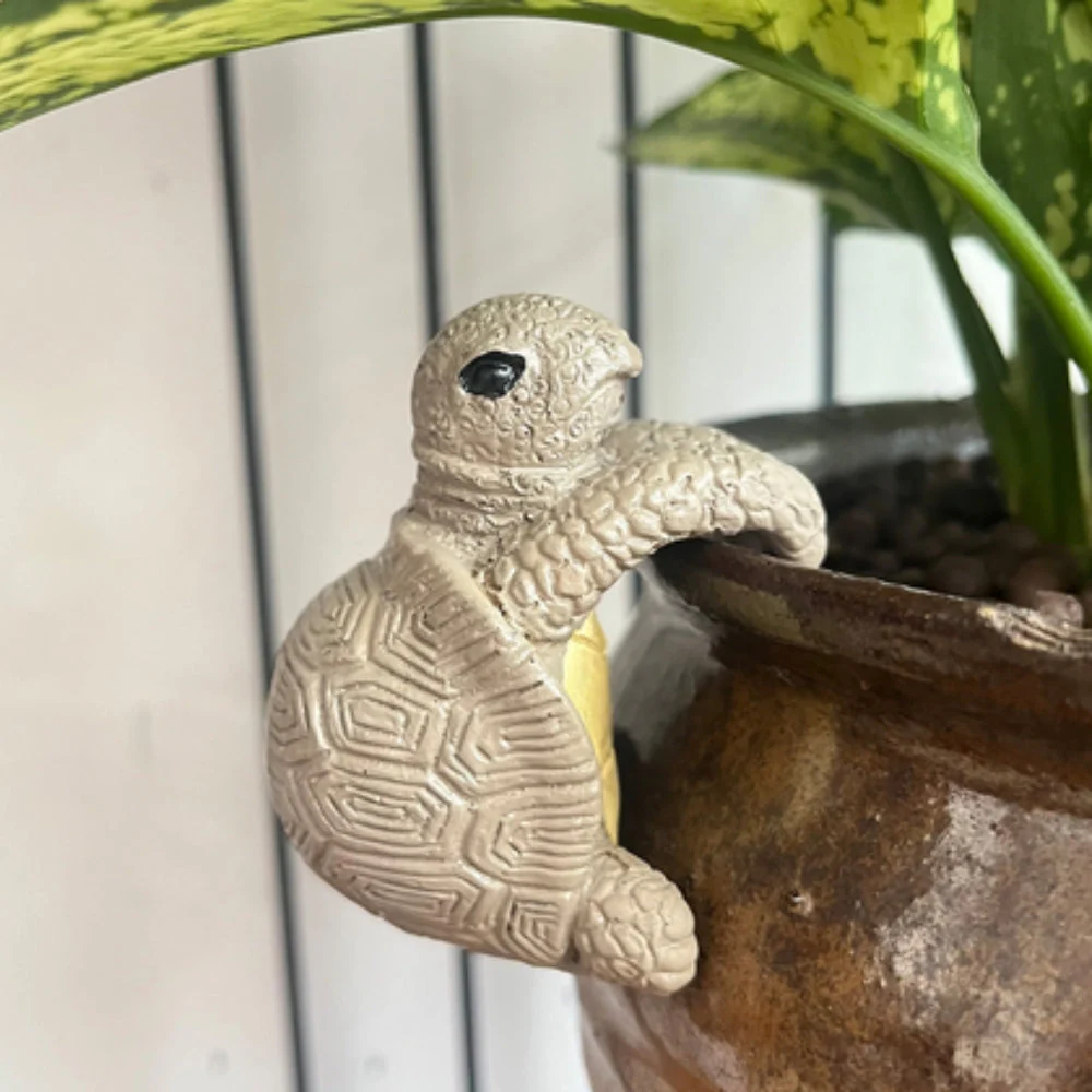 Arden Hanging Turtle Resin Pot Ornament - Image 3