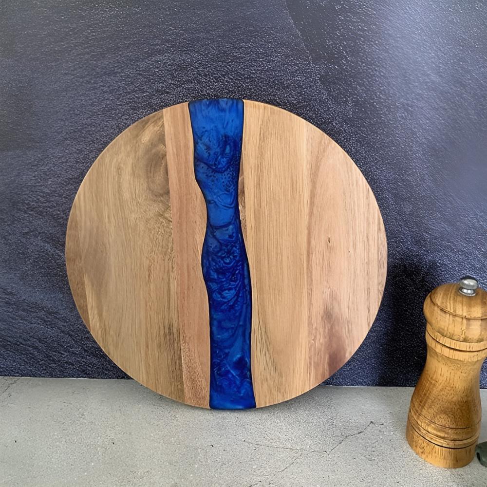 Artisan Epoxy Round Wood Chopping Board - Image 4