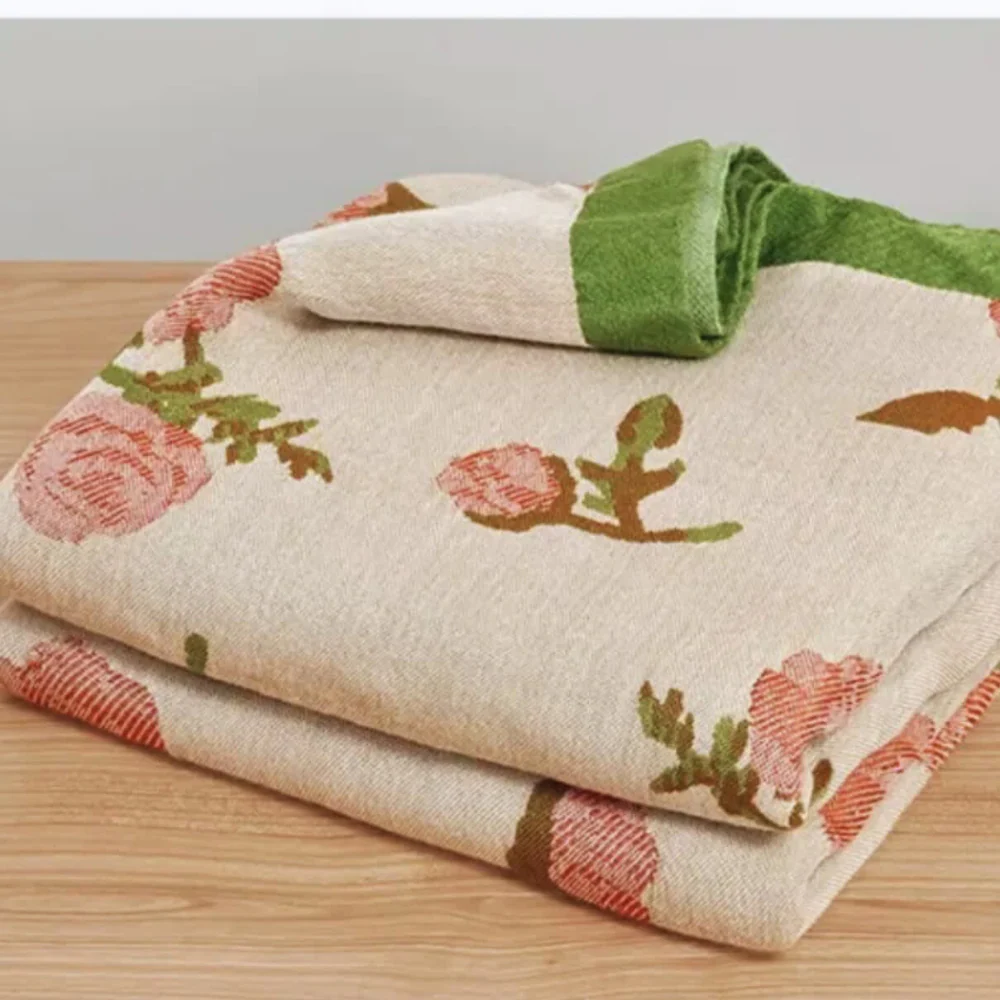 Bamboo Fiber Rural Rose Cooling Blanket - Image 3