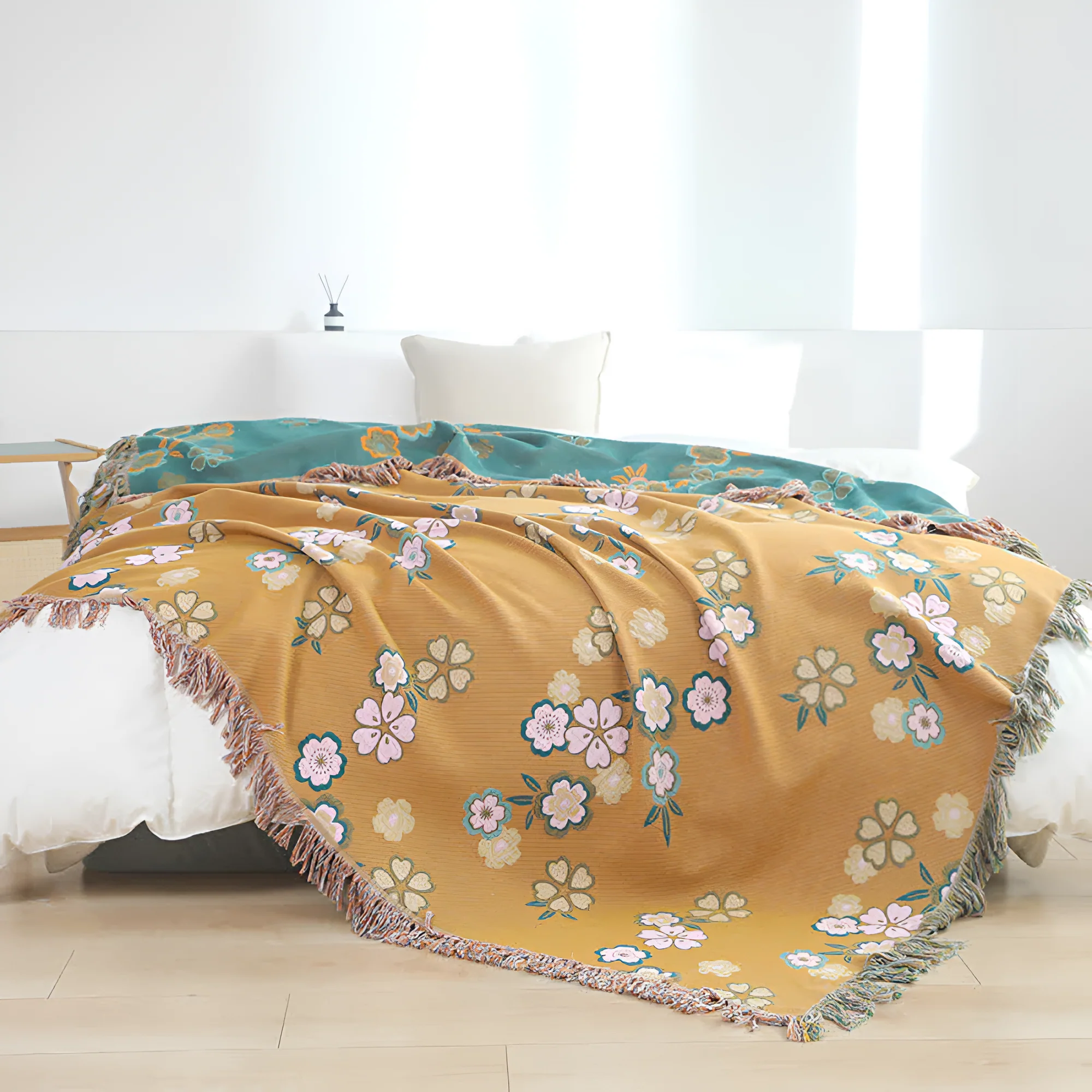 Blooming Flowers Tassel Blanket - Image 2