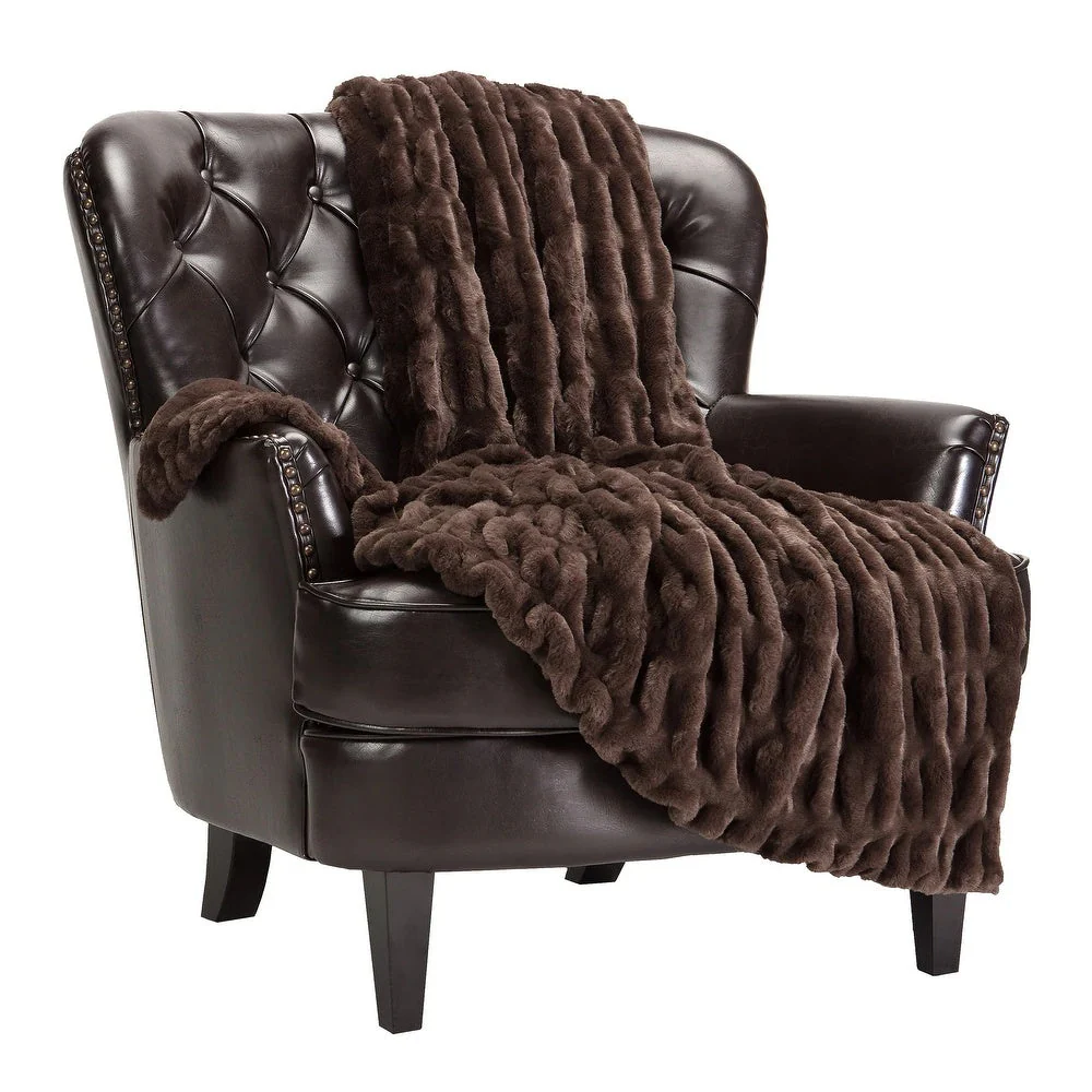 Chic Casa Faux Fur Blanket - Image 3