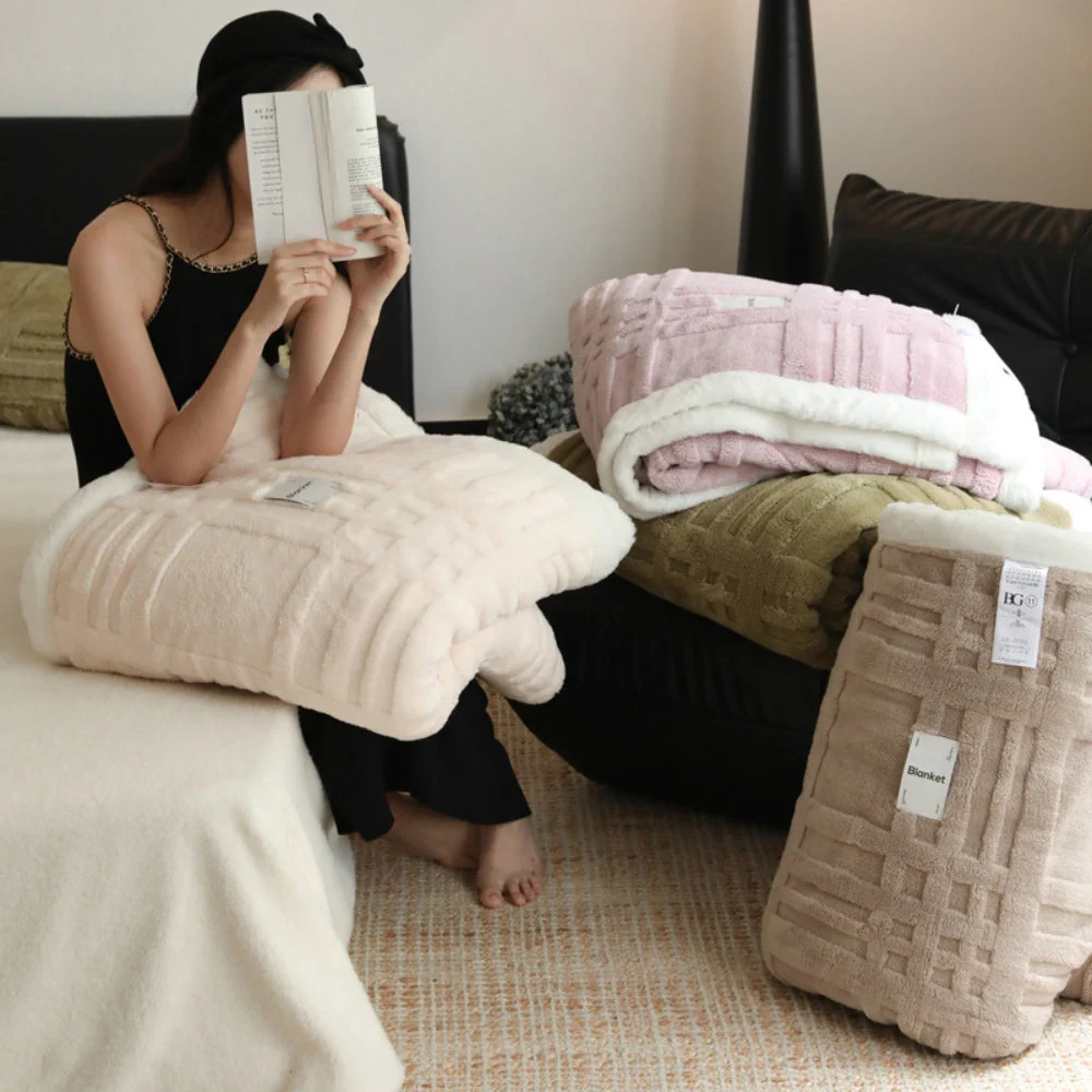 Cosmo Fluffy Winter Three-Dimensional Warm Blanket - Image 11