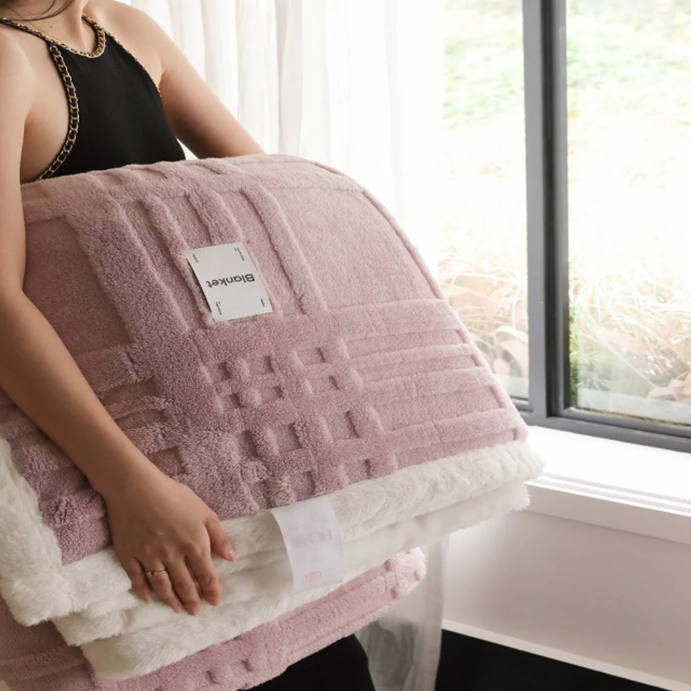 Cosmo Fluffy Winter Three-Dimensional Warm Blanket - Image 5