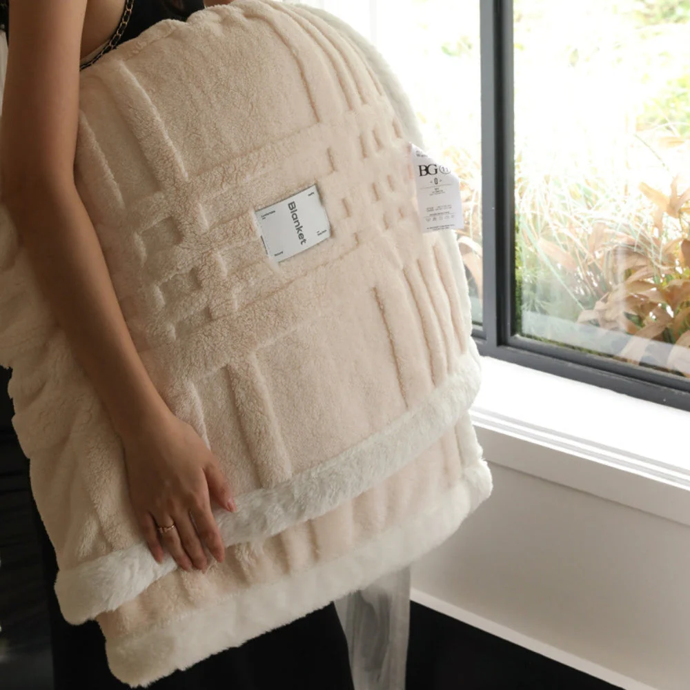 Cosmo Fluffy Winter Three-Dimensional Warm Blanket - Image 7