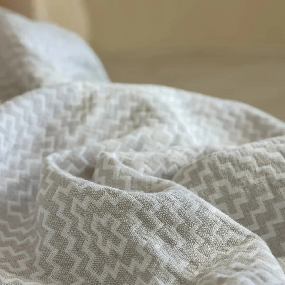 Cozy Maze Pure Cotton Blanket - Image 6