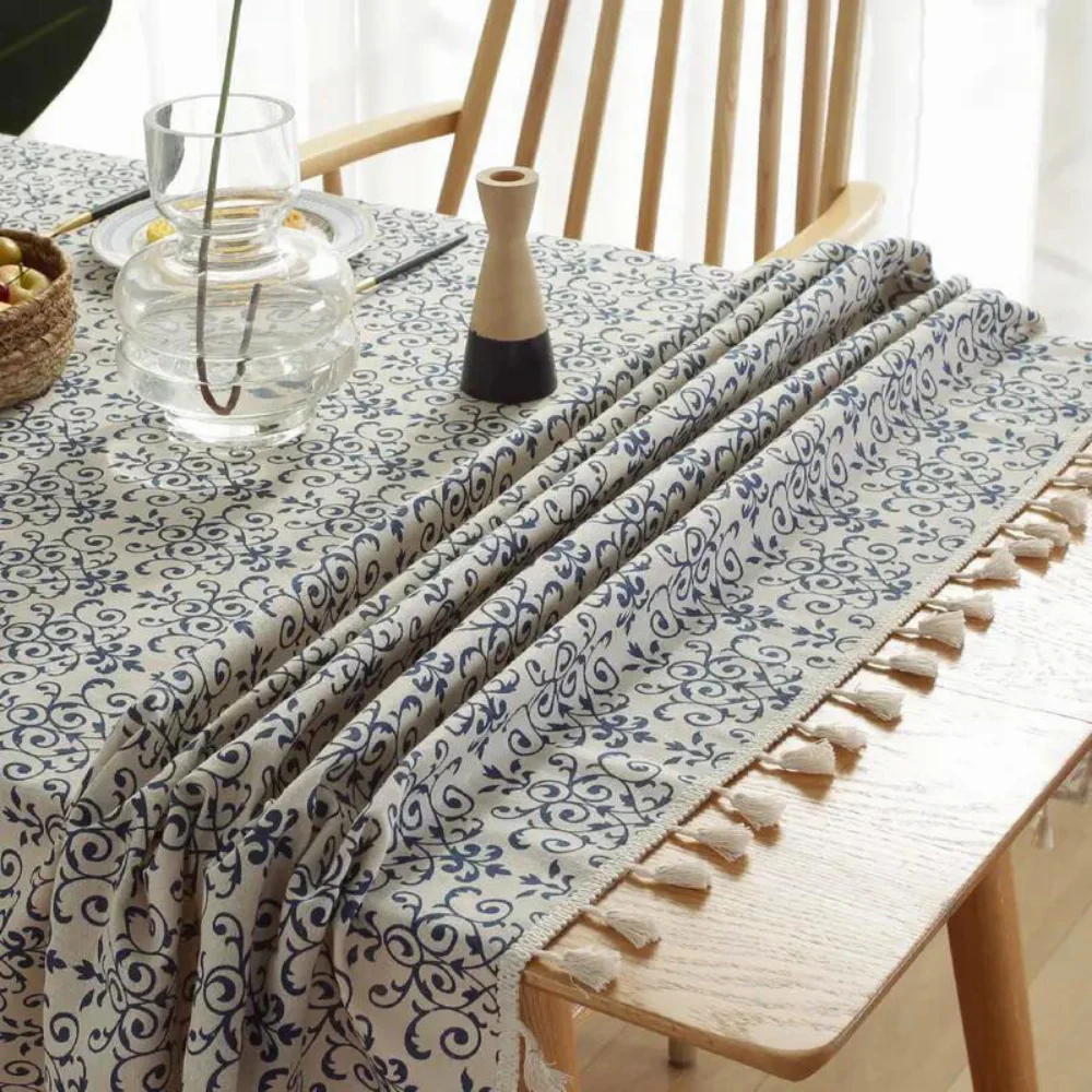 Cottage Chic Patterned Tablecloth - Image 6
