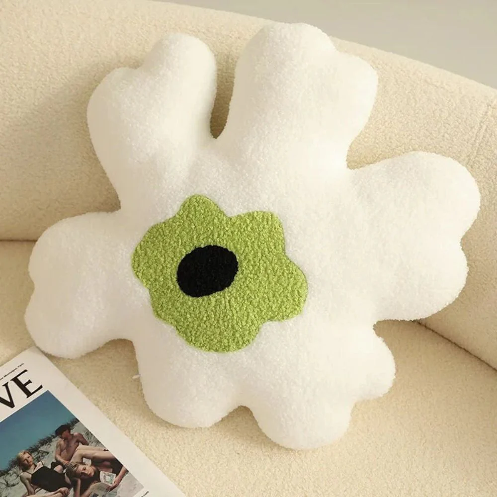 Daisy Doodle Cushion - Image 4