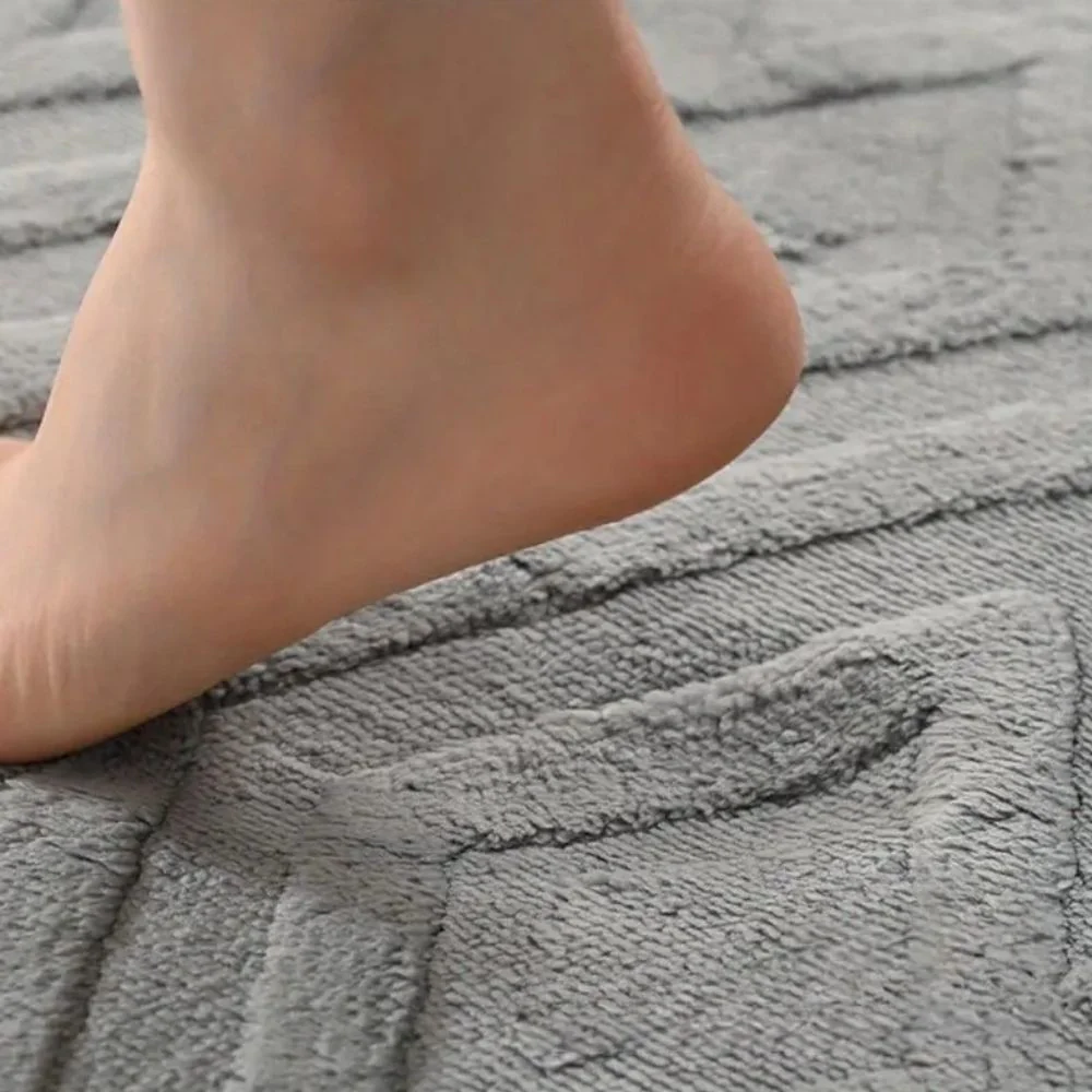 Diamond Jacquard Bath Mat - Image 4