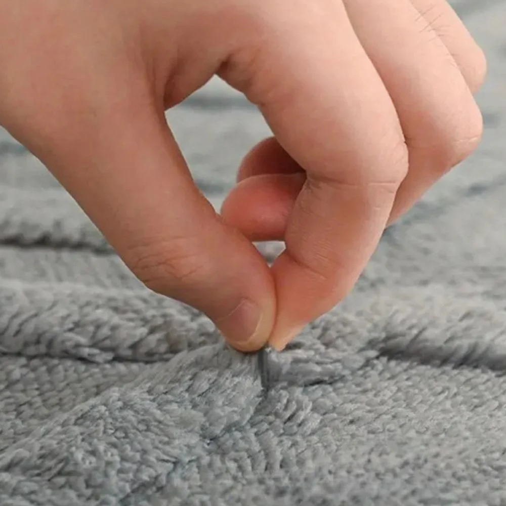 Diamond Jacquard Bath Mat - Image 6