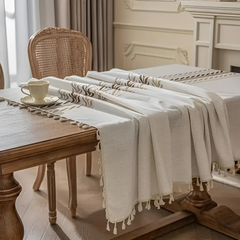 Elegance Leaves Embroidered Tablecloth - Image 3