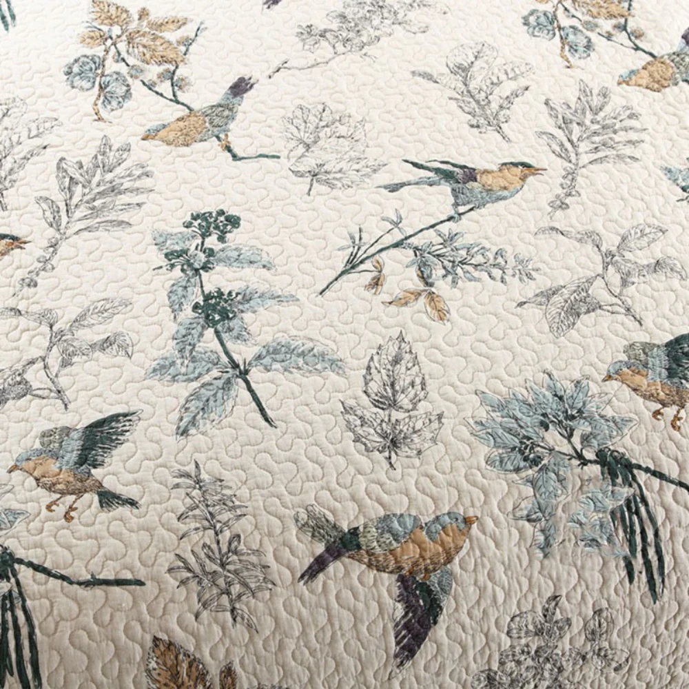 Elegant Floral Coverlet - Image 4