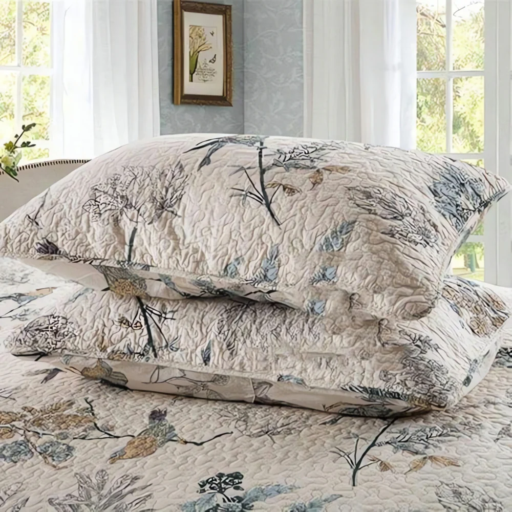 Elegant Floral Coverlet - Image 5