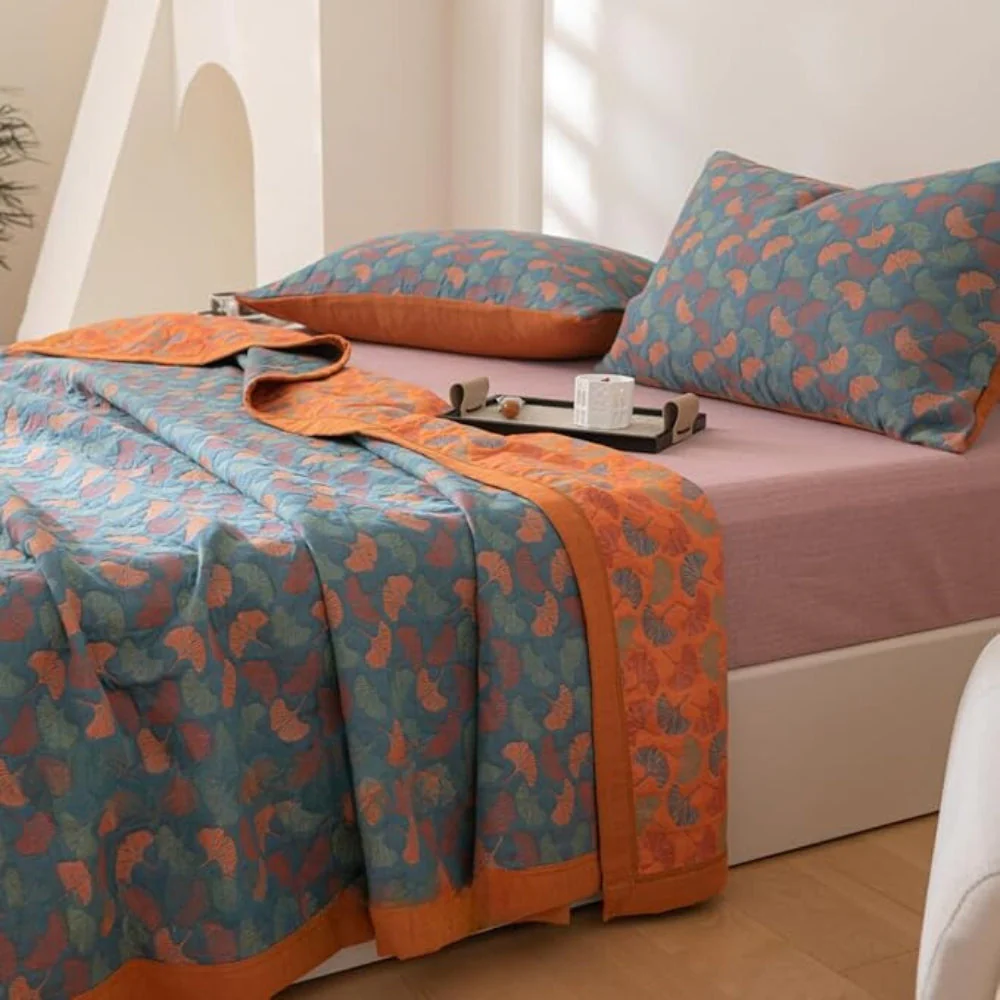 Ginkgo Leaf Print Reversible Blanket - Image 3