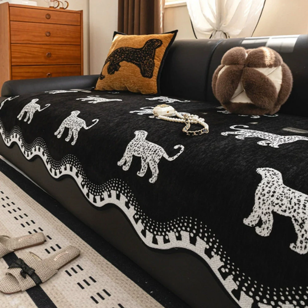 Lion Wavy Non-Slip Sofa Cover - Image 2