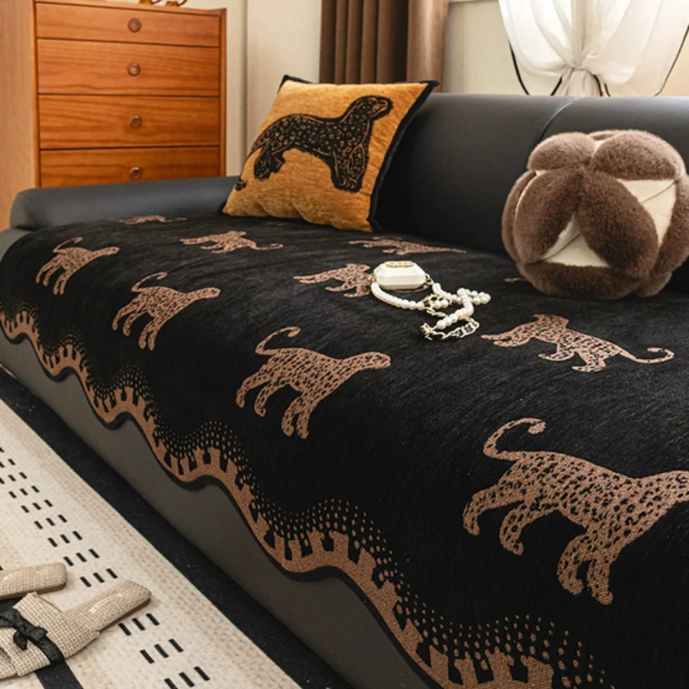 Lion Wavy Non-Slip Sofa Cover - Image 4
