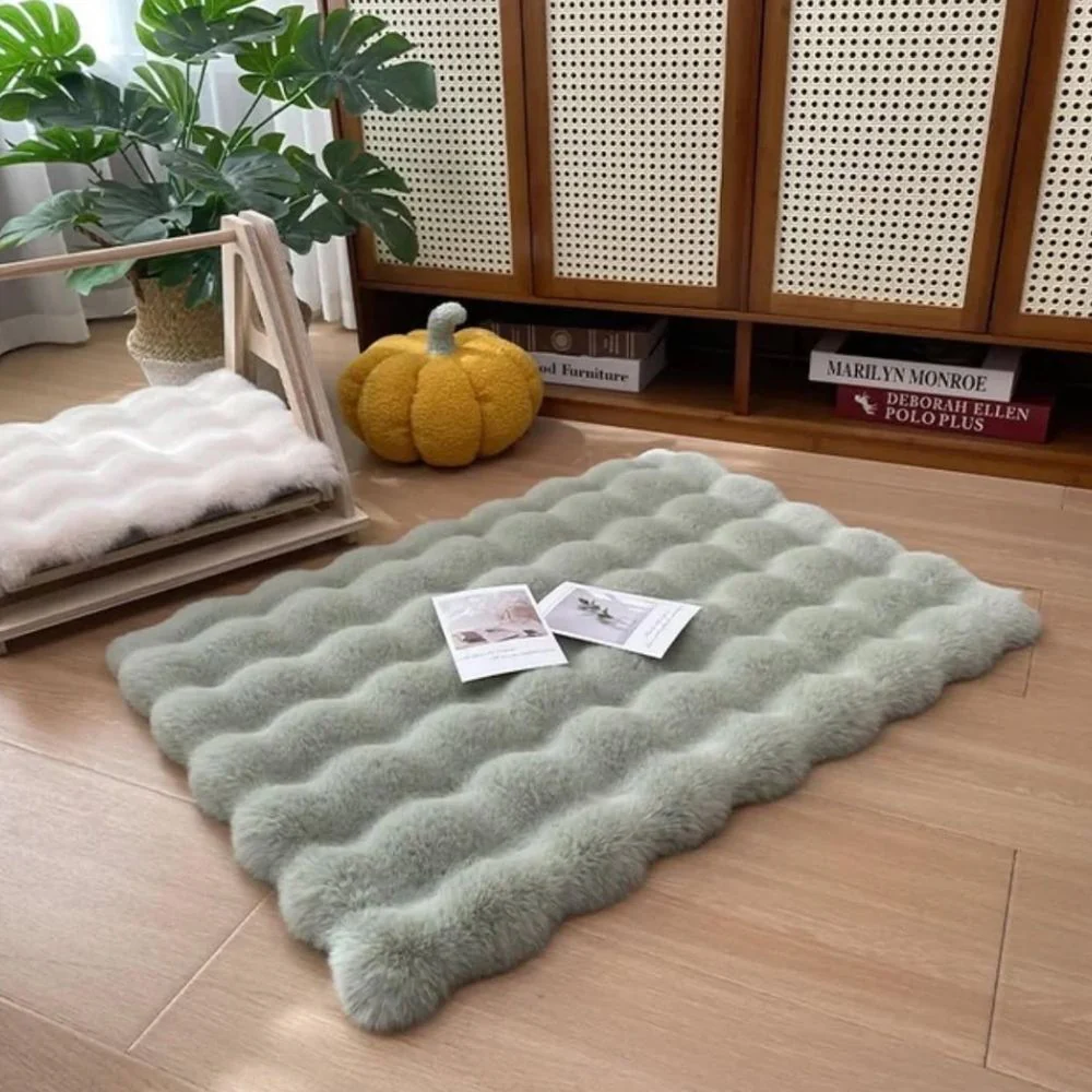 Luxury Faux Fur Pet Mat - Image 7