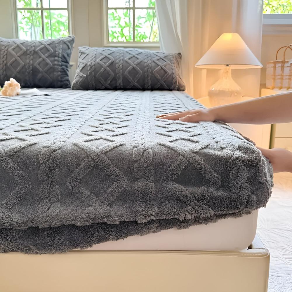 Premium Velvet Sherpa Sheet Set - Image 6