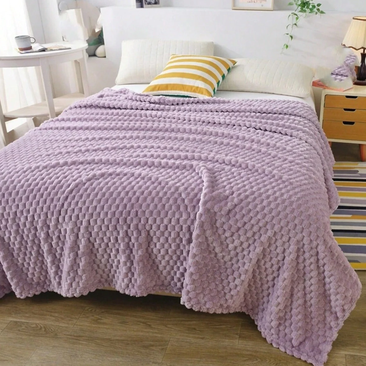 Marshmallow Comfort Throw Blanket - Image 7