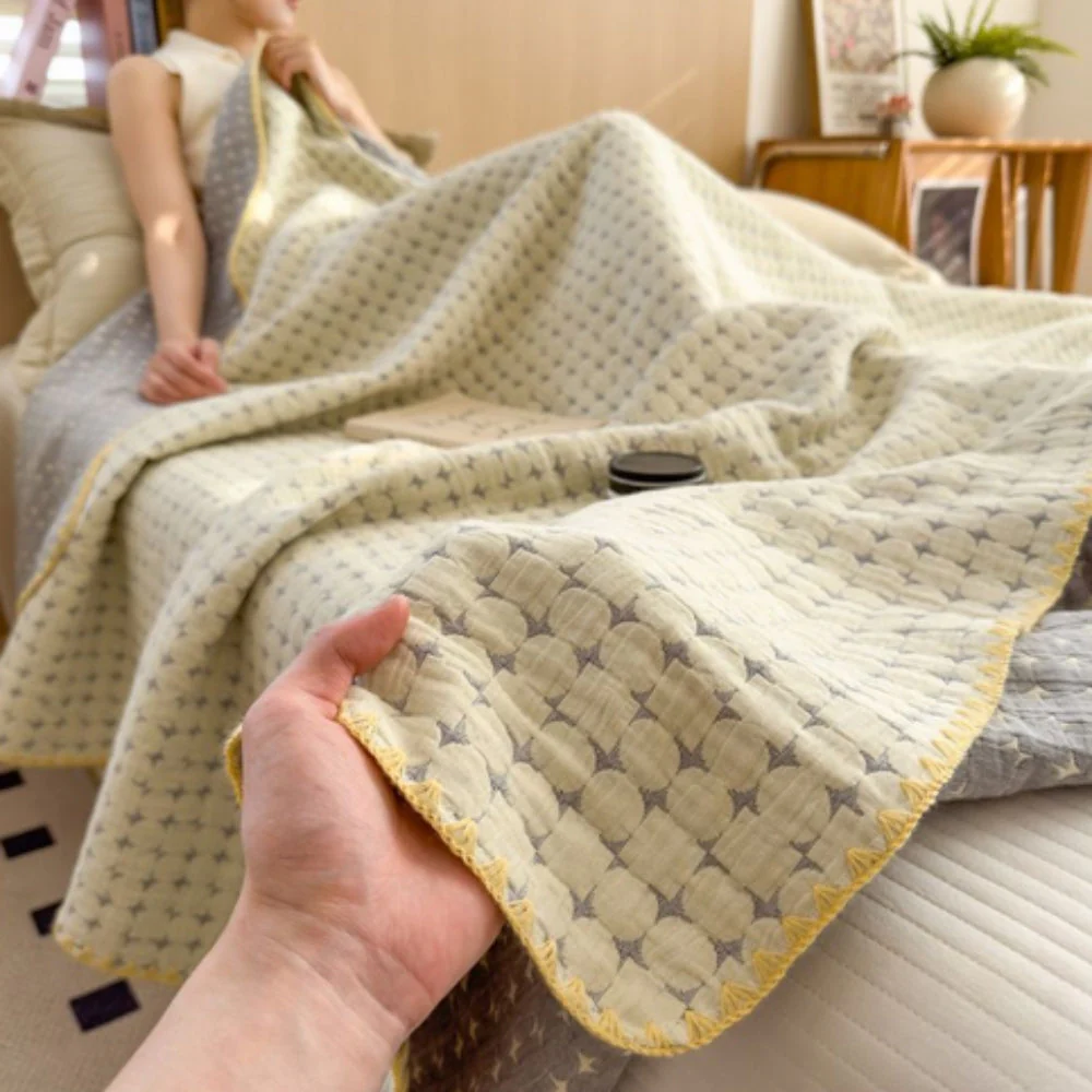 Matelassé Seersucker Reversible Cotton Blanket - Image 4