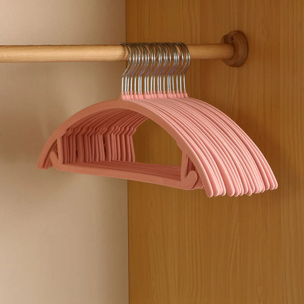 Non-Slip Curve Hangers | Set of 10 - Image 5