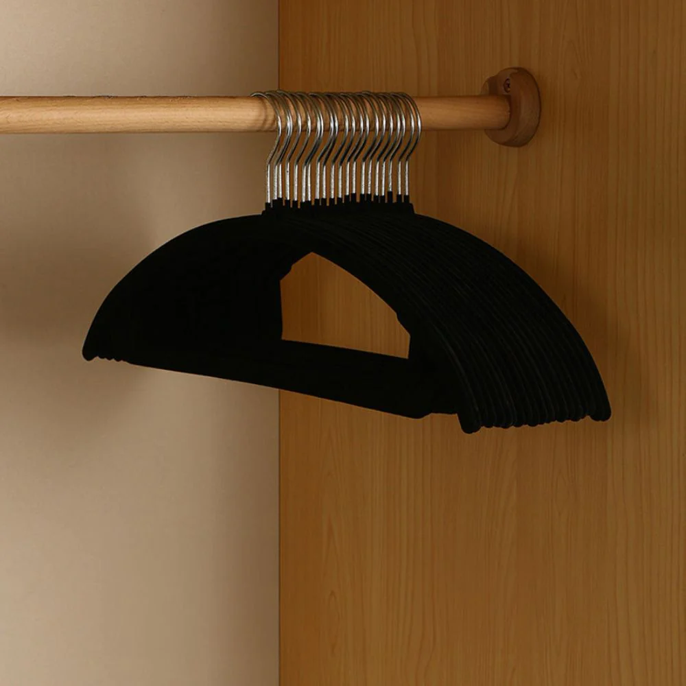Non-Slip Curve Hangers | Set of 10 - Image 6
