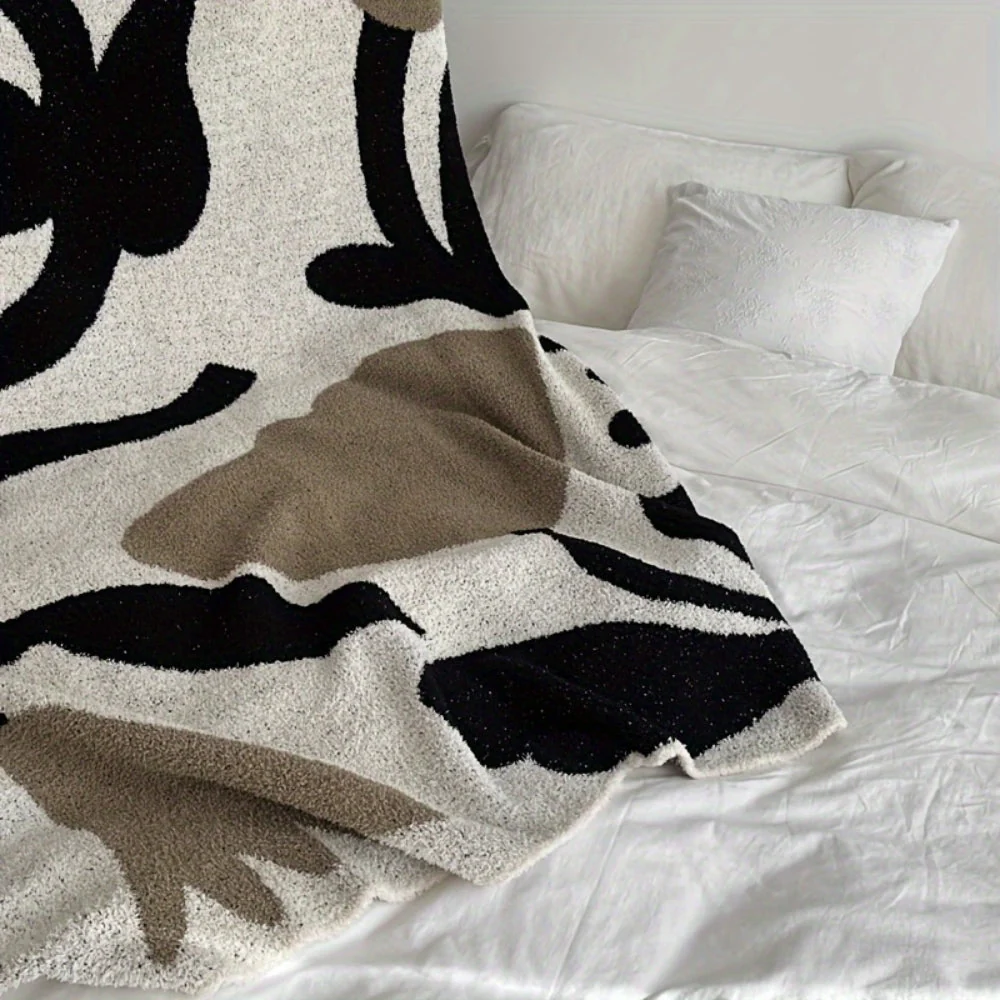 Onyx Cozy All-Season Travel Bed Blanket - Image 2