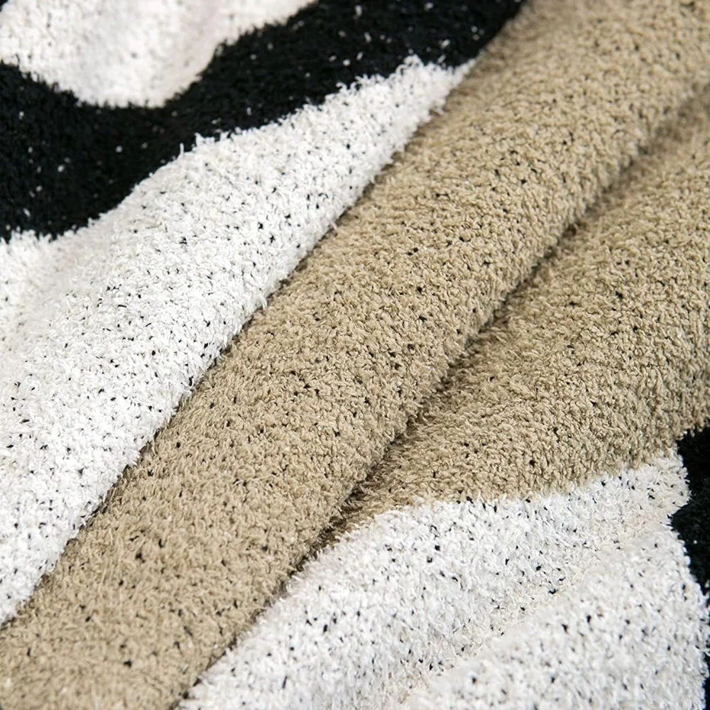 Onyx Cozy All-Season Travel Bed Blanket - Image 7