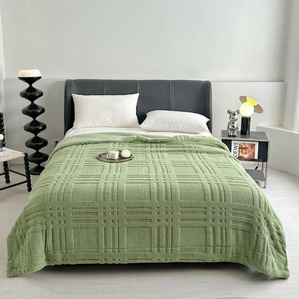 Plaid Embossed Grid Pattern Winter Blanket - Image 8