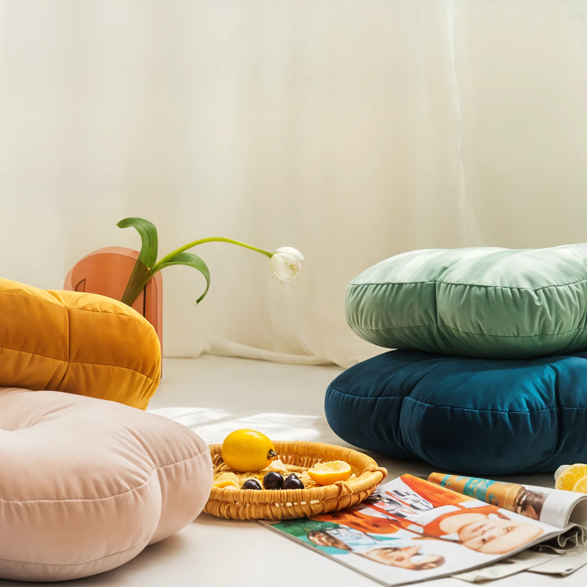 Plush Flower-Shaped Velvet Cushion - Image 3