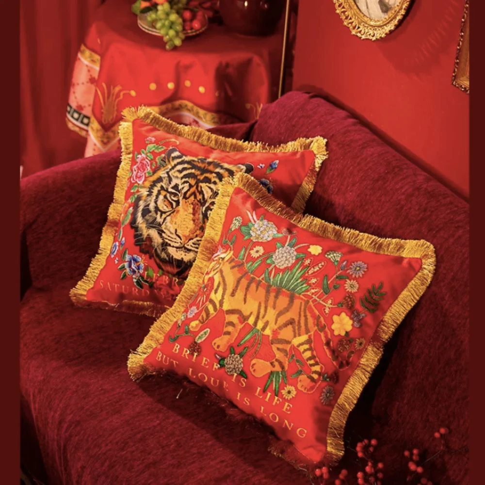 Regal Tiger Artistic Velvet Cushion Cover - Image 3
