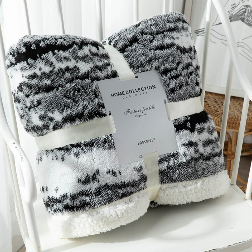 Seraphina Velvet Sherpa Blanket - Image 4