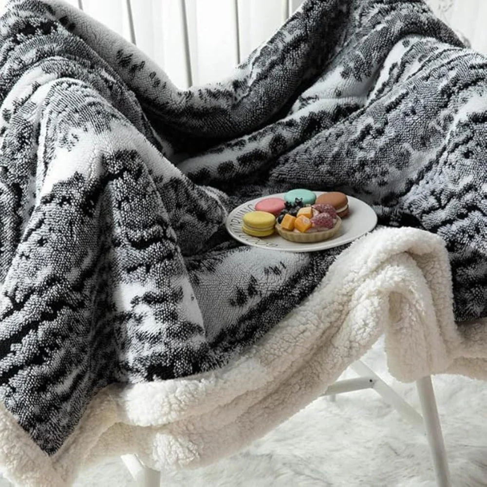 Seraphina Velvet Sherpa Blanket - Image 7