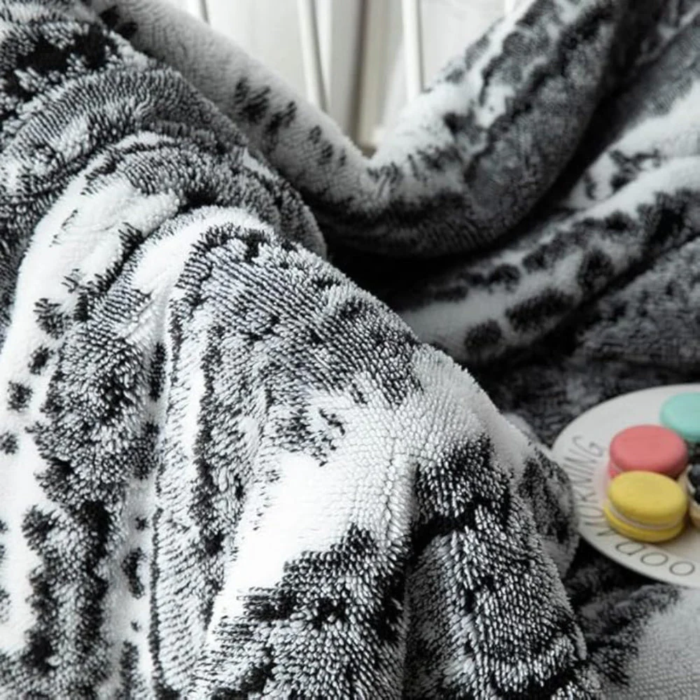 Seraphina Velvet Sherpa Blanket - Image 8