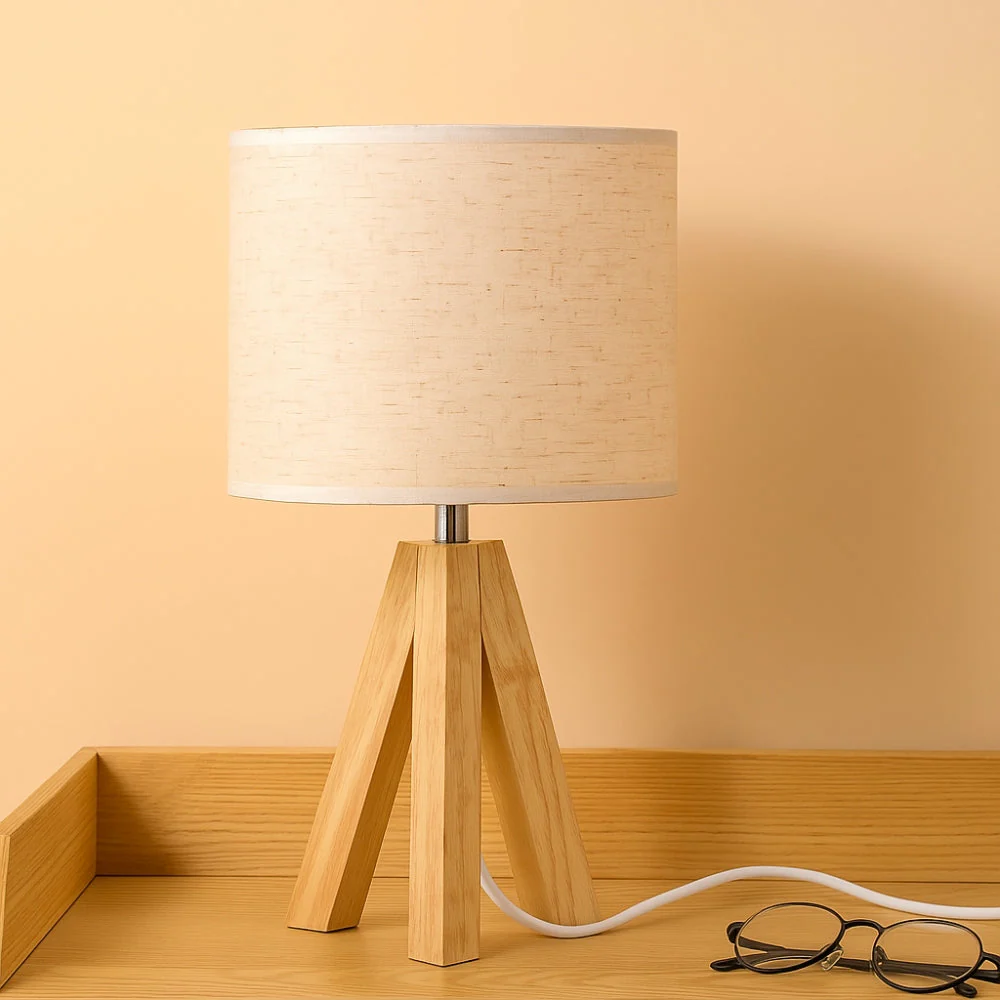 Solara Minimalist Tripod Table Lamp - Image 4