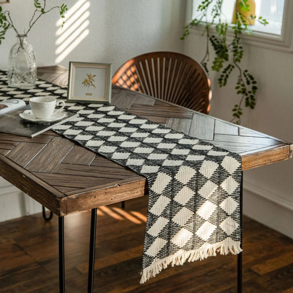 Stitching Tassel Diamond Table Runner - Image 5