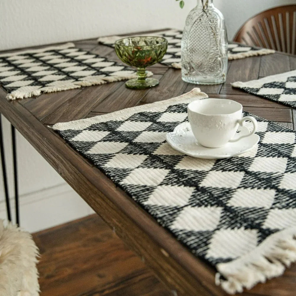 Stitching Tassel Diamond Table Runner - Image 7
