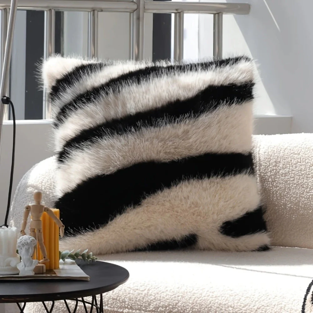 Strié Luxe Faux Fur Cushion Cover - Image 5