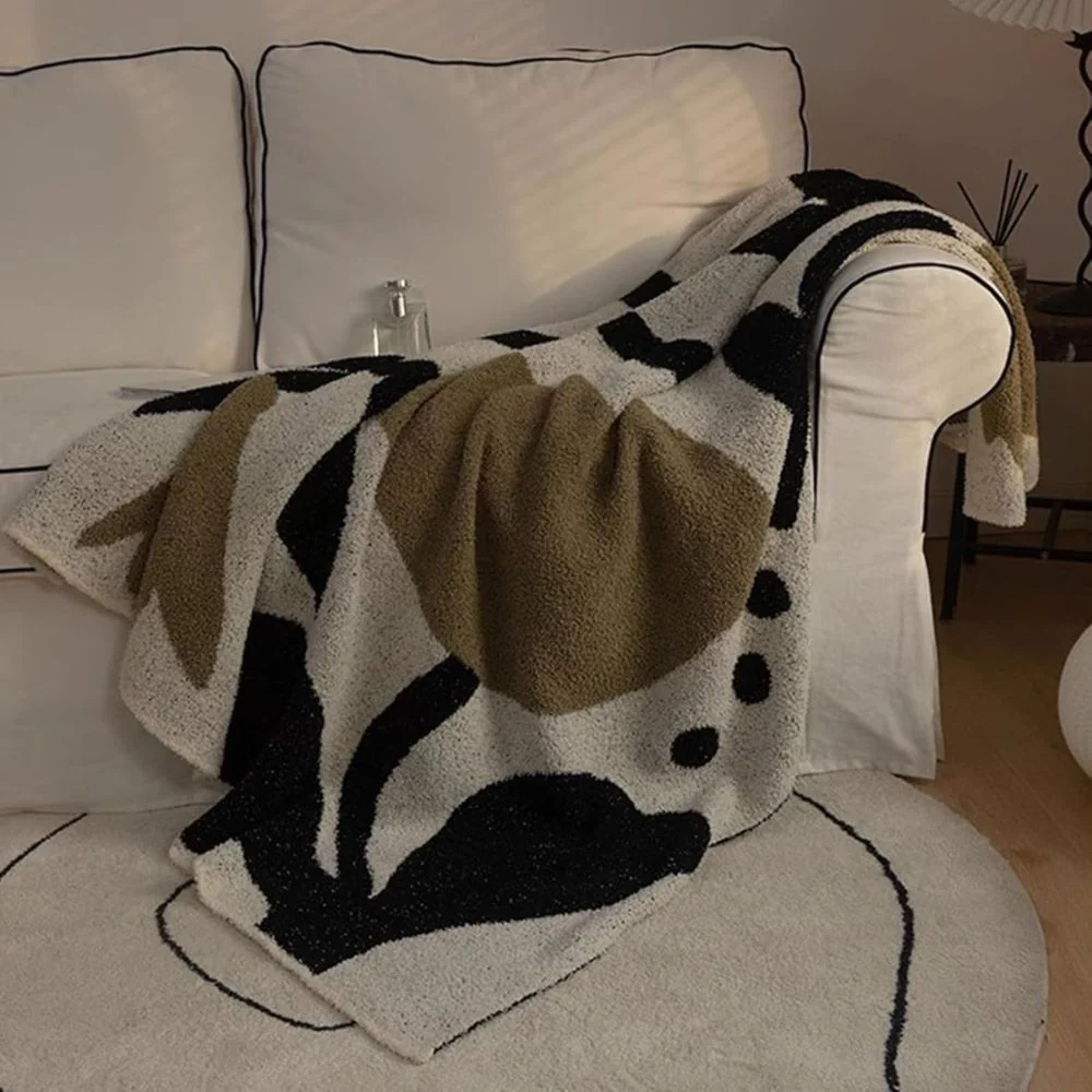 Terra Flow Cosy Throw Blanket - Image 8