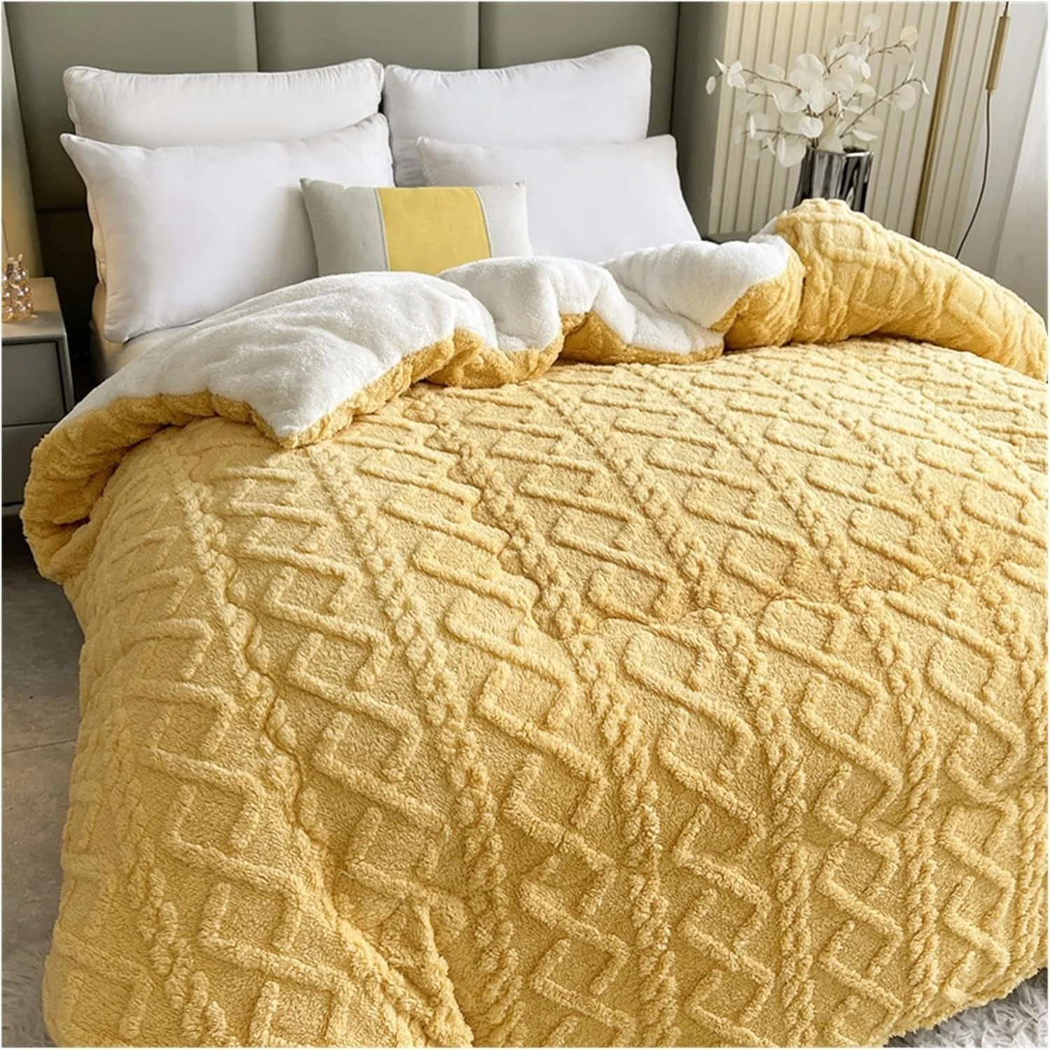 Thick Snuggle Sherpa Blanket - Image 3