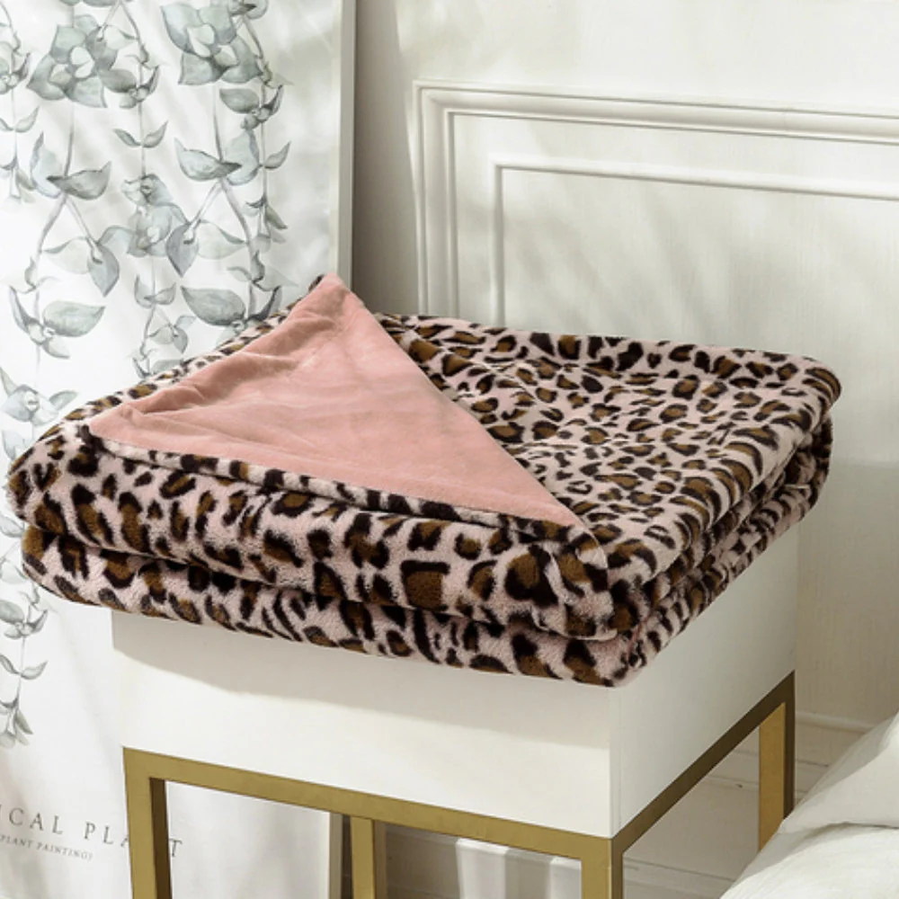 Wild Elegance Leopard Print Blanket - Image 3